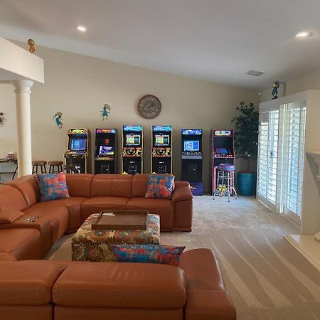 Coachella Chill: Luxury 4Br/4King Paradise Retreat Indio Esterno foto